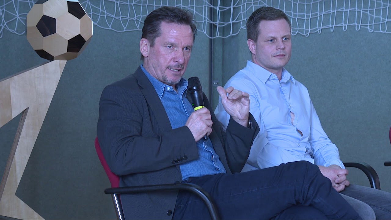 Werner Gregoritsch und Martin Stranzl diskutieren im BORG Jennersdorf über Profifußball