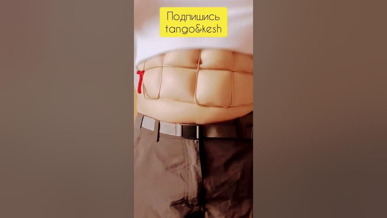 Нарисованный пресс на животе
