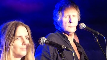 John Illsley & Band - Lay Me Down