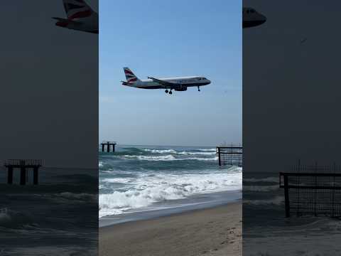 Wavy Ocean Landing, British Airways Lands at Gibraltar