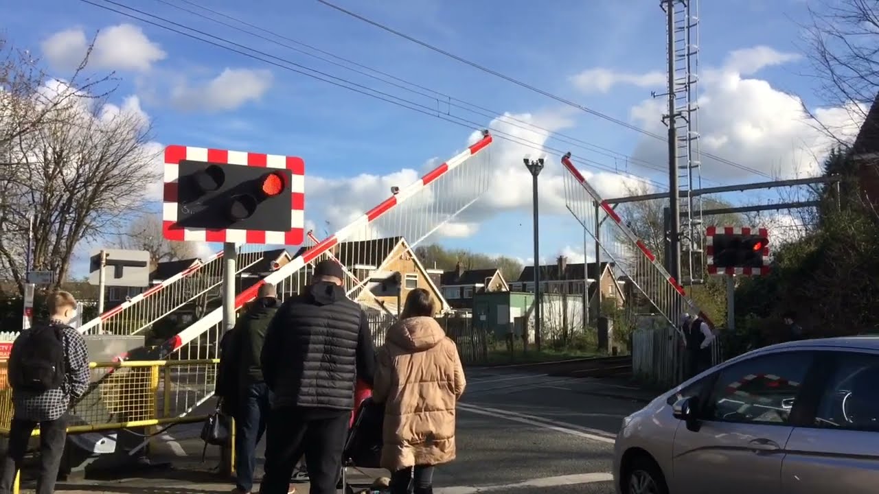 (New Barriers) Navigation Road Level Crossing, Greater Manchester