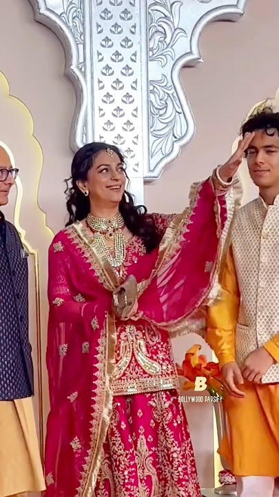 Juhi Chawla With Husband Arrives At Anant Radhika Wedding Reception #shortvideo #shorts #ambani