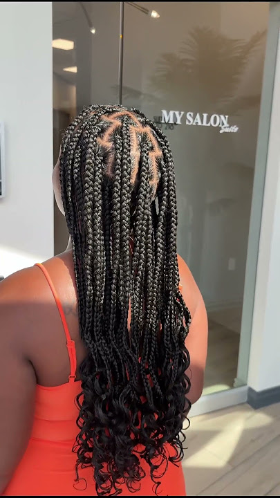 #curlyhair #hairstyle #braider #greenscreen #curlconfidence #hairstyles #hairtok #haircare #knotless