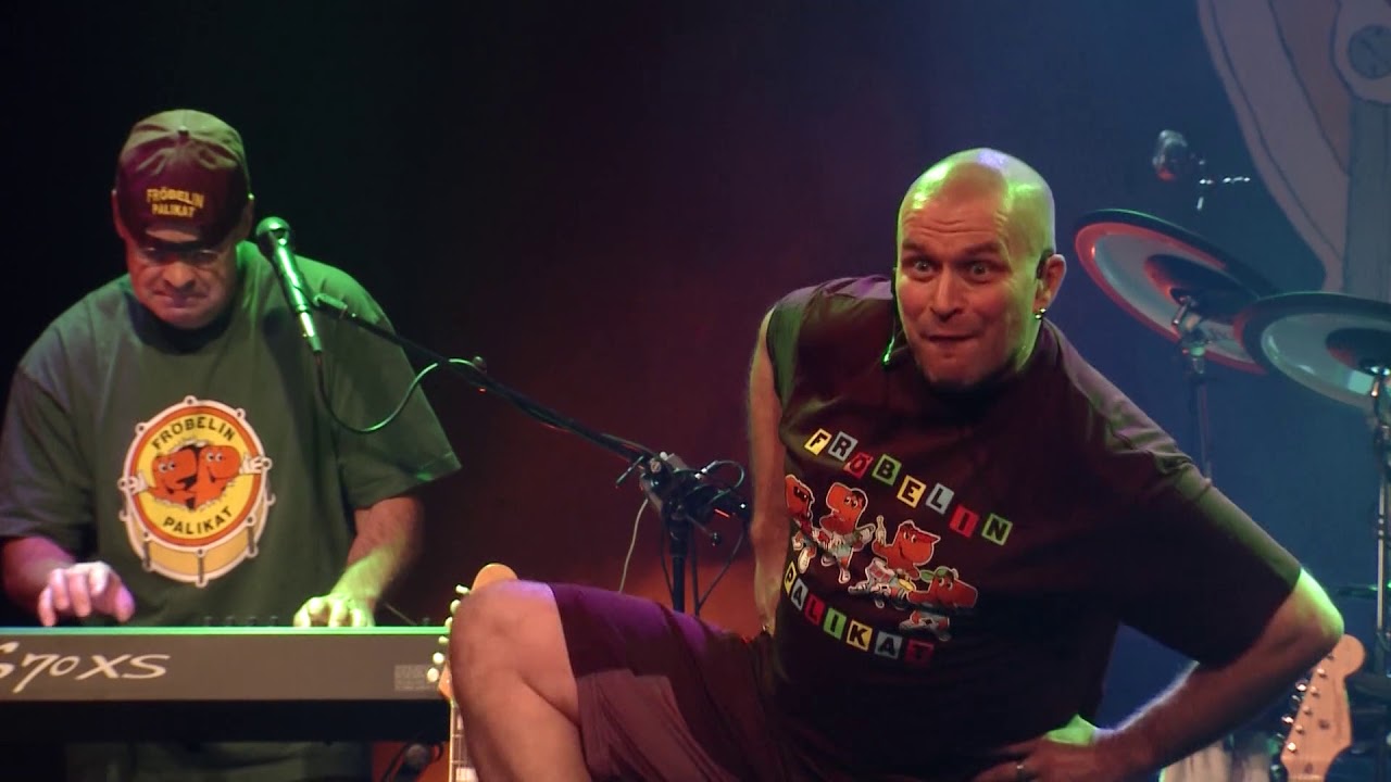 Fröbelin Palikat - Peikkolan aamujumppa (LIVE)