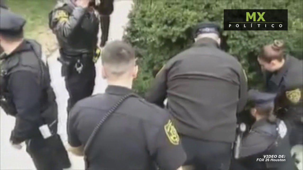 Con protesta de mujer inicia segundo juicio contra Bill Cosby por abuso - YouTube