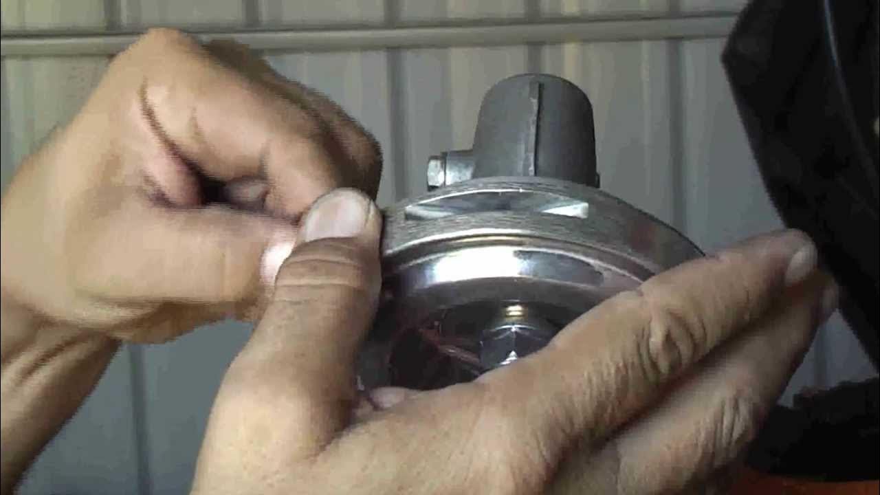 How To Change "Stihl" Whipper Snipper/Line Trimmer Alloy Head. YouTube