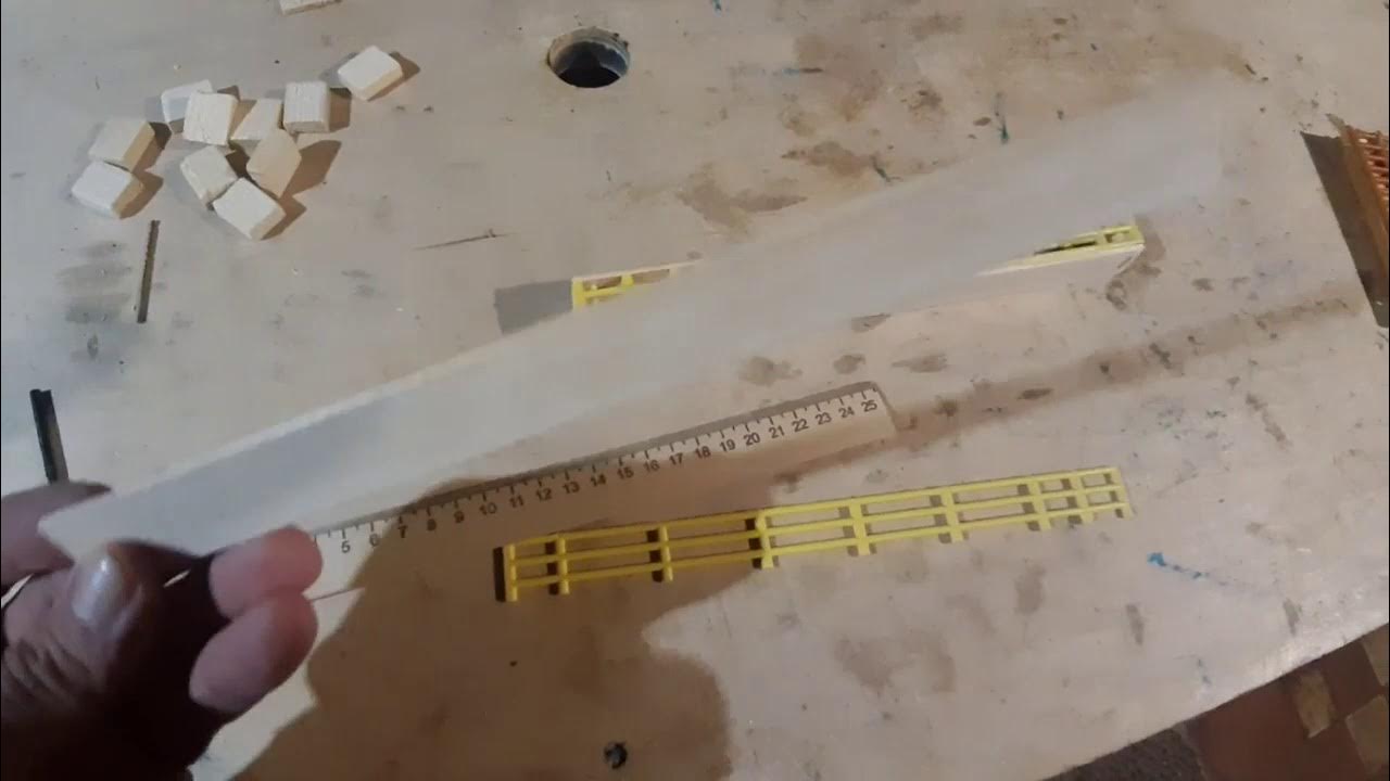 Изолятор миленина дерево пластик. Изолятор миленина для пчеломатки. Изолятор миленина для пчеломатки. Маточный изолятор миленина. Изолятор для пчёл миленина.