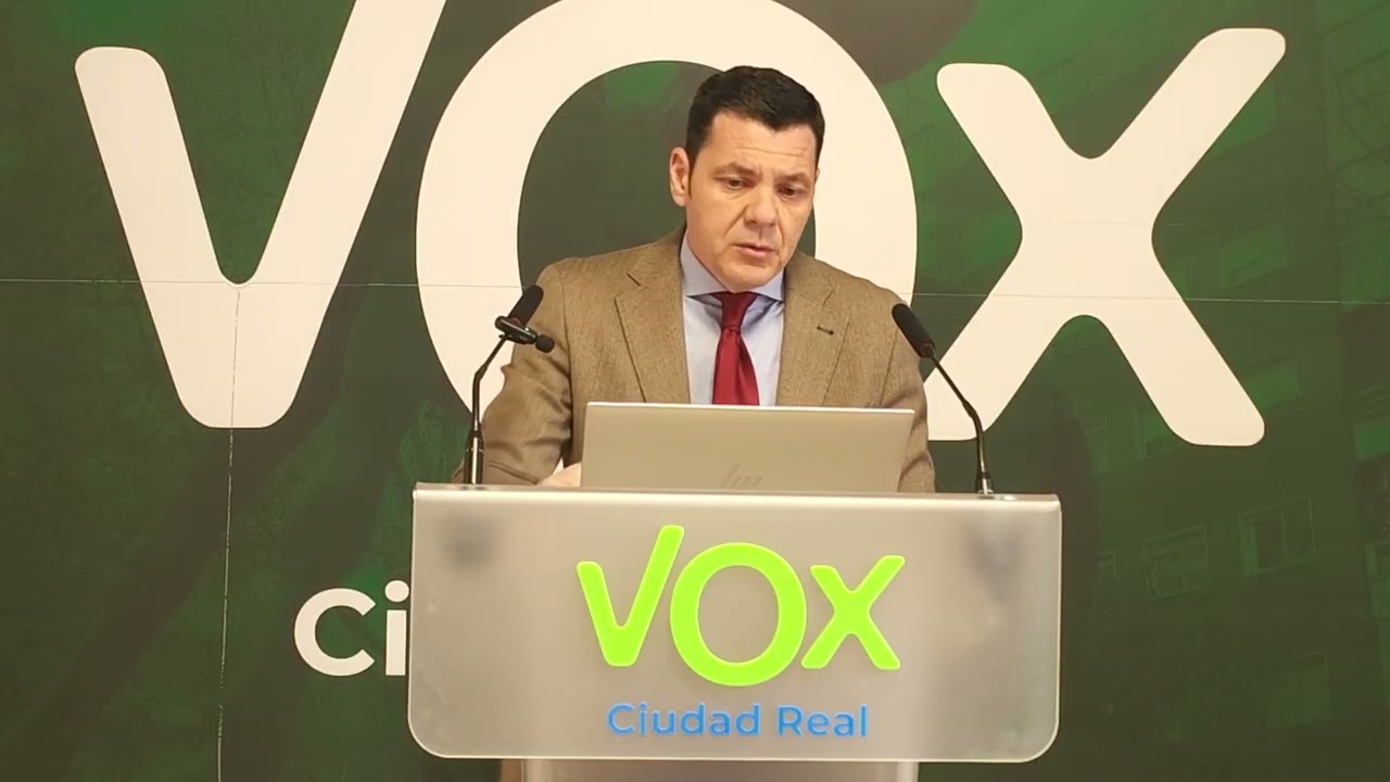 Rueda de prensa de Luis Blázquez Vox sobre asuntos tratados en el pleno de las Cortes CLM