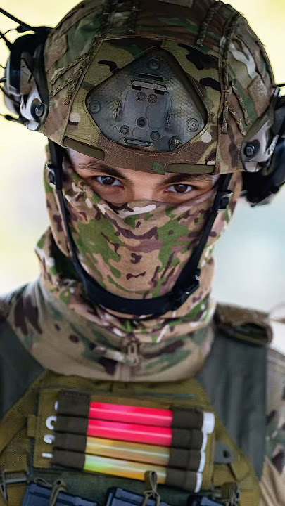The soldier’s beautiful eyes…