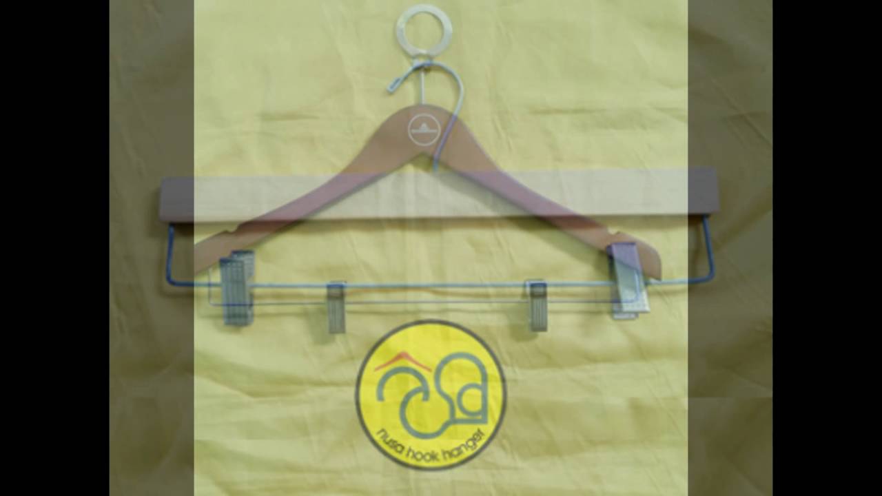 HANGER KAYU PINUS  JUAL HANGER HOTEL HANGER SATIN WOOD 