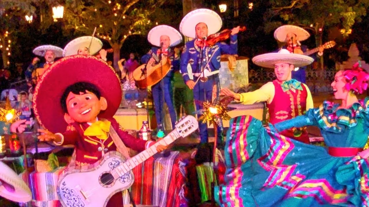 A Musical Christmas with Mariachi Alegría de Disneyland amd Miguel 2024 | FULL SHOW