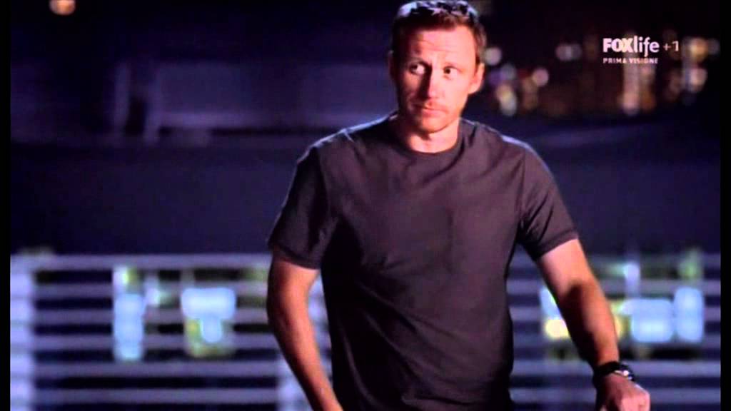 Grey's Anatomy - 8x19 - Apparati vitali Meredith conforta Cristina.mpg