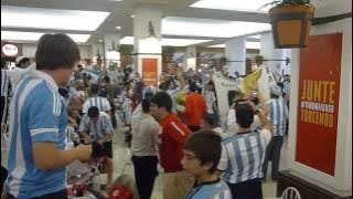 Argentina fans in shopping mall