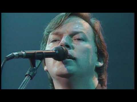 David Gilmour - Love On The Air (Music Video)