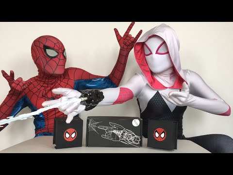 Spiderman Bros UNBOXING And Testing NEW MECHANICAL WEB SHOOTERS with SpiderGwen