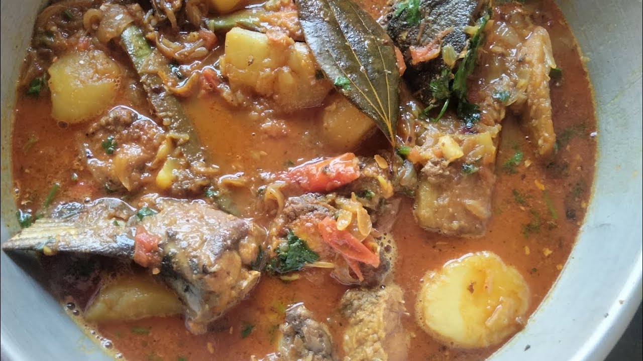 ট্যাংরা মাছের মাথা সহ মাছের এই রেসিপিটা চিকেন মাটন ফেলে খাবে । Tangra fish recipe 