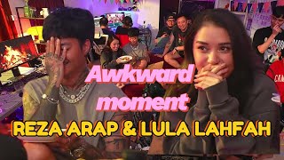 Download Lagu Awkward moment \ MP3 Download Lagu Awkward moment \ MP3