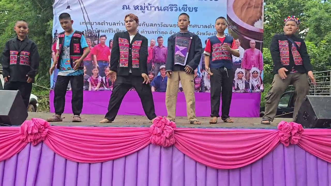 เต้นเพลงอาข่า อาโลๆ อาลาๆ