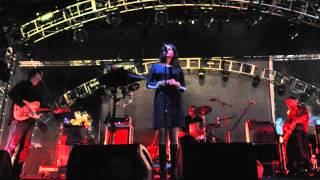 Mazzy Star - Spoon - live 2012-04-06, Mystic Theater, Petaluma CA + lyrics