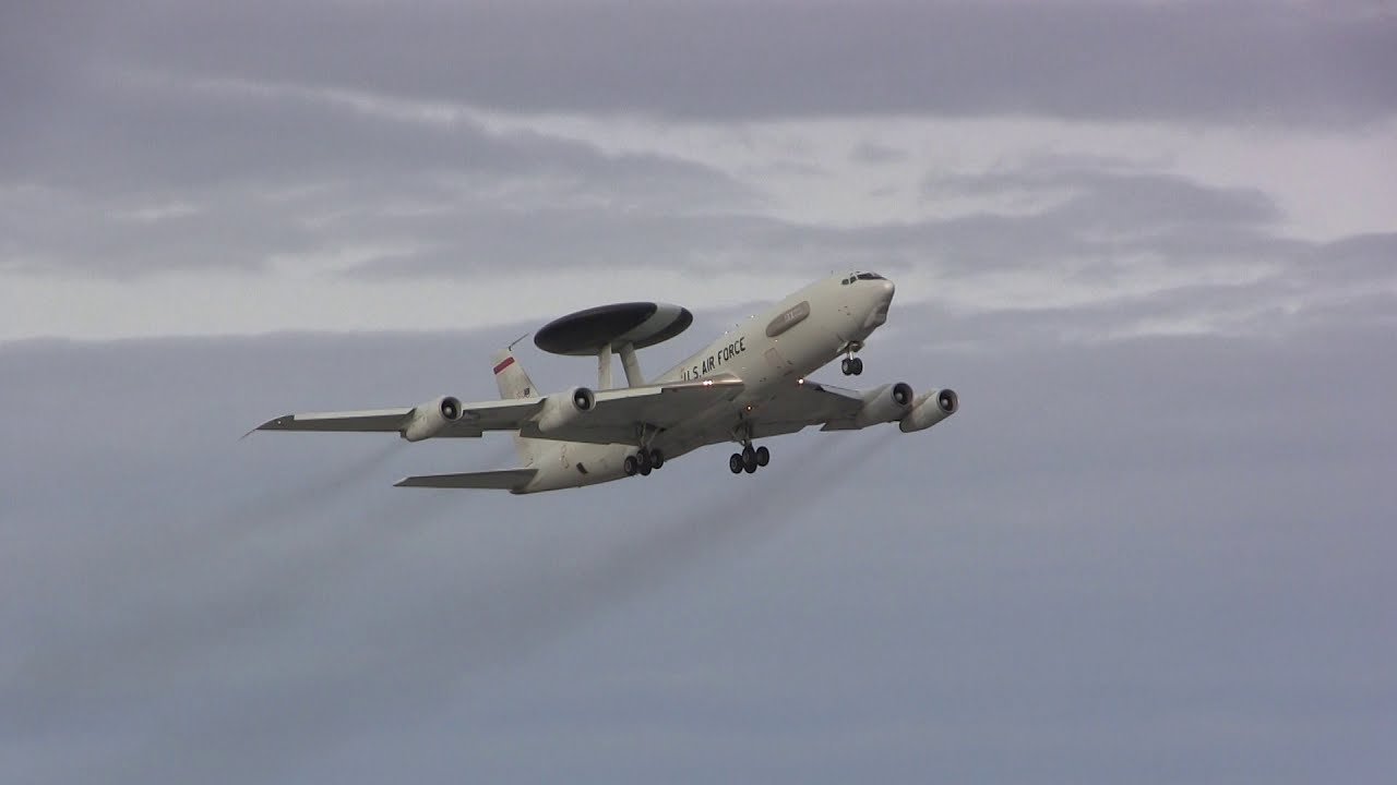 United States Air Force Boeing E 3b Sentry Landing Takeoff Youtube