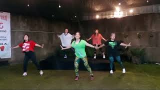 "Just The Way You Are " / Bruno Mars / Zumba Dance / with Martha Lisa