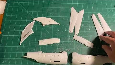 AMT 1/537 Scale USS Enterprise Refit Buildup Part 1