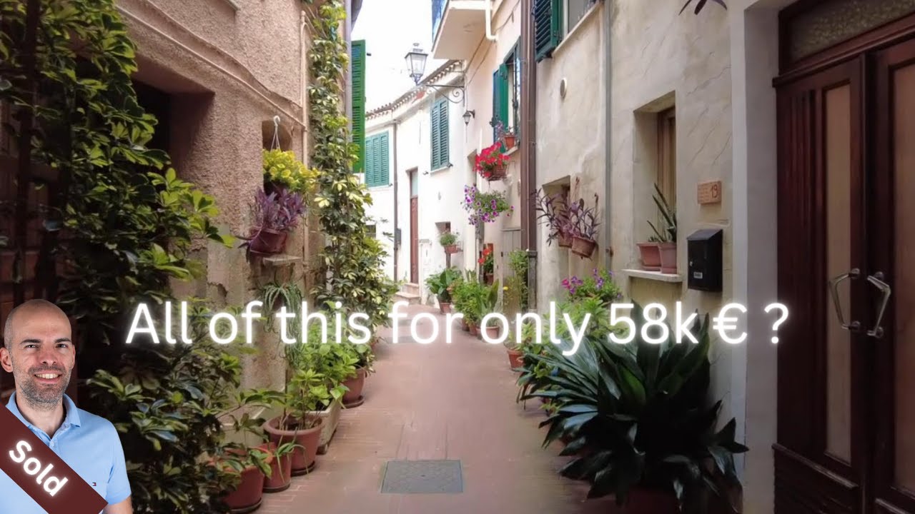 *SOLD* Absolute Bargain in Collecorvino City Center | Townhouse in a Fantastic Location Virtual Tour