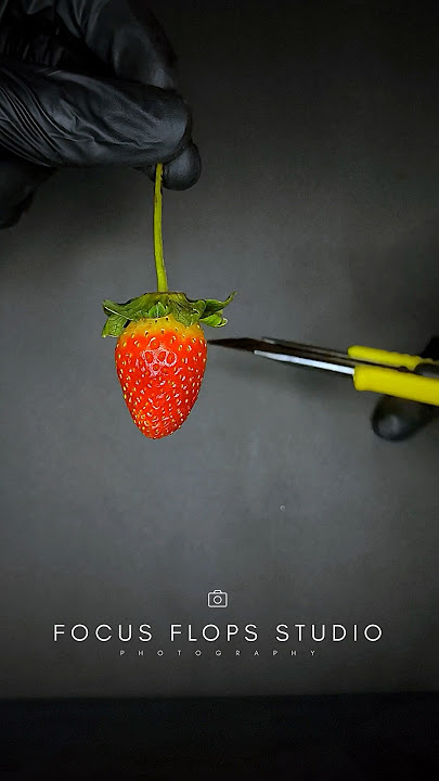 Cutting Stroberry Close Up #satisfying #relaxing #closeup