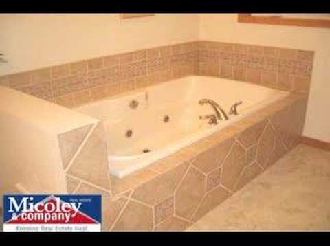 4406 East Chatham Drive, Hobart, WI home video tour