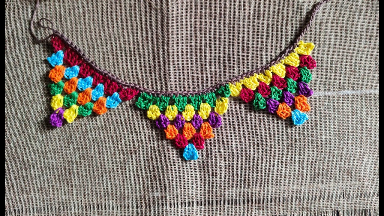 Bandierine all'uncinetto allegre e colorate