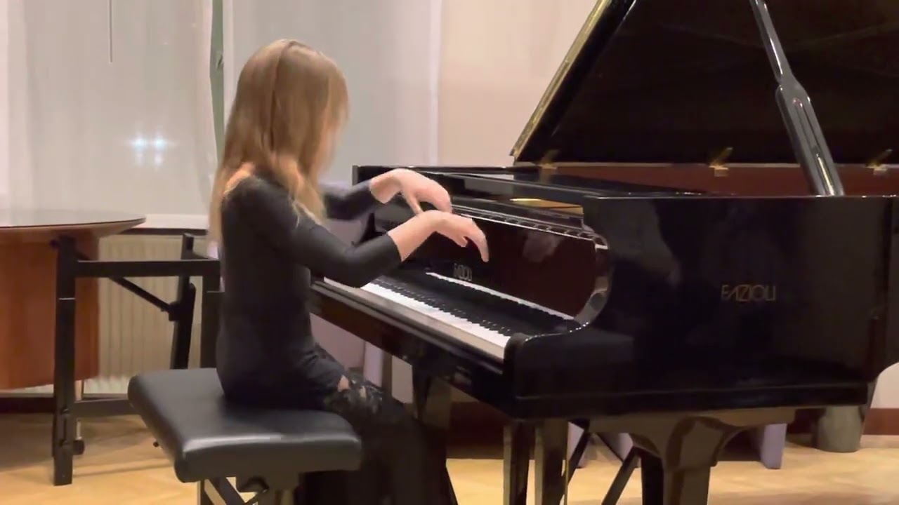 Evelin Greblo, 9 years, Gillock: Last Spring