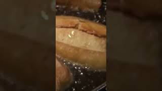 este es un freido especial, para ponerle sabor y quede crujiente y sin grasa en su interior.