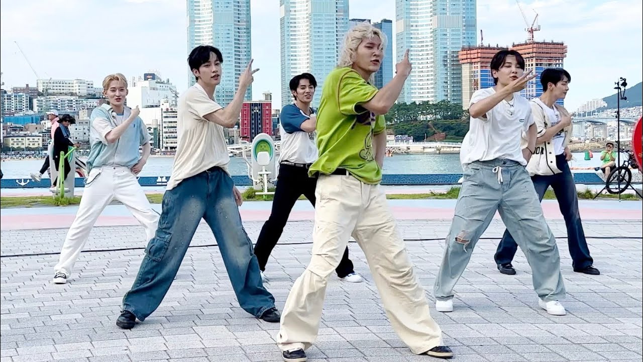 230812 OnlyOneOf fancam | Dance Cover Medley 부산 버스킹 온리원오브 직캠