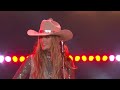 Lainey wilson  smell like smoke new years eve live nashvilles big bash performance