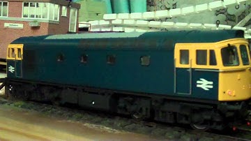 Heljan O gauge Class 33 fitted with Howes DCC sound on a Loksound 3.5XL chip