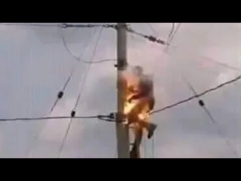 FUNDI UMEME APIGWA SHOT AKIWA ANAENDELEA KUUNGANISHA UMEME WENZAKE WAMKIMBIA HII NI MASWA SIMIYU