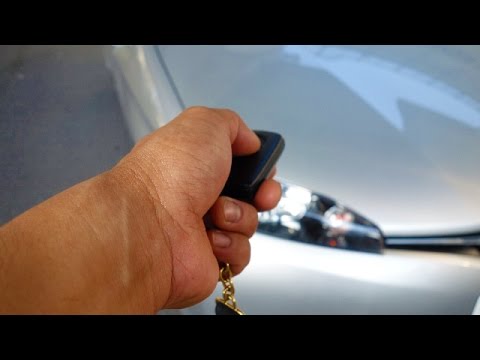 車のリモコンキーの電波を遠くへ飛ばすライフハック術 Extending Car Remote Range With Your Hands 便利裏技 Youtube