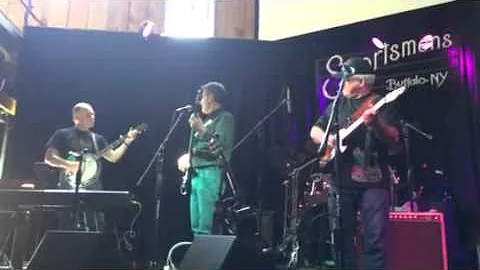 Dwane Hall and Mark Panfil tear it up at lunch