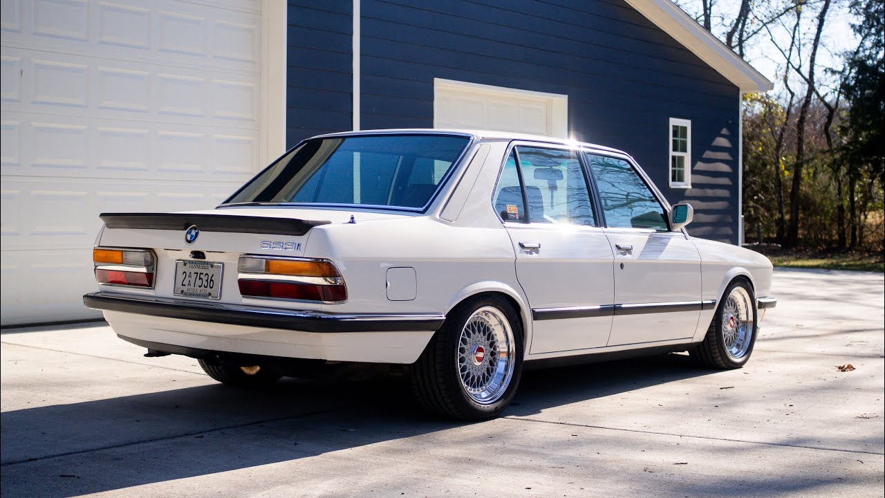 1984 BMW 533i Start Up and Walk Around