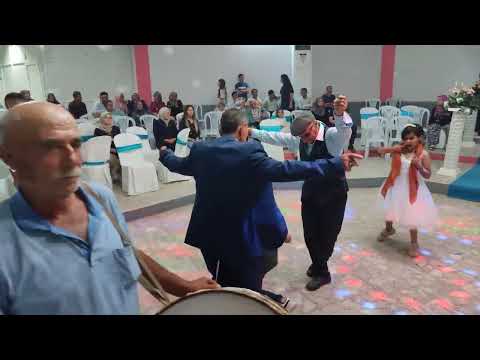 DEMİRCİ'de AYŞE NEVZAT