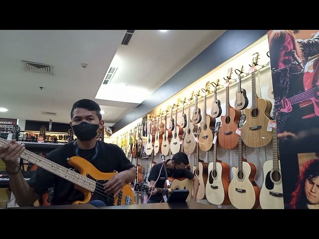 Cover Lagu Om Raim_Komang class=