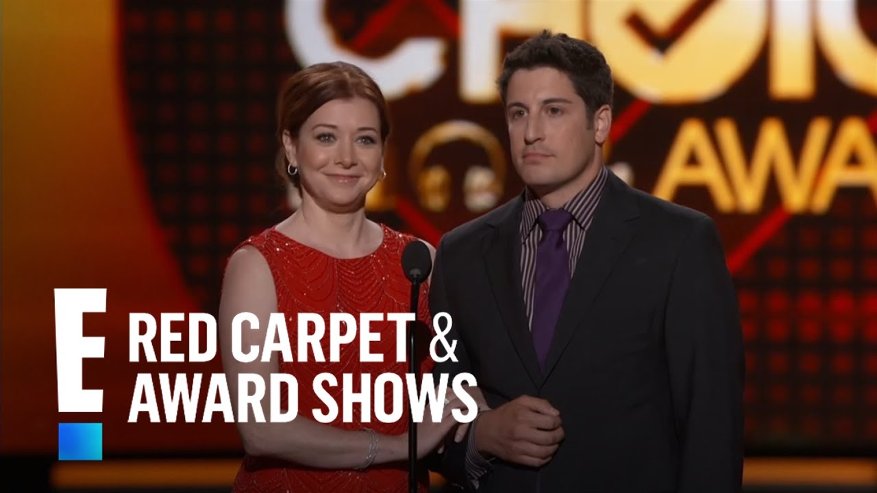 Alyson Hannigan and Jason Biggs Present at People's Choice Awards 2012 | E! People's Choice Awards