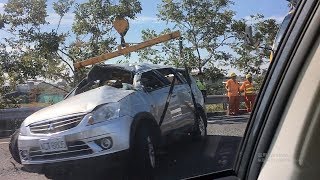 超嚴重車禍！車子半邊幾乎削掉一半，地面超長超深刮痕~國道一號台84線前