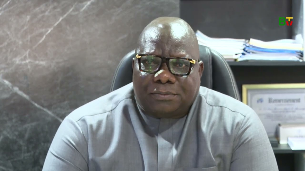 Carte postale Abomey-Calavi : voyage au coeur d'une cité en pleine métamorphose