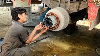 How to do Greasing and Clean Truck Rear Wheel Hub || How to Grease a Truck Wheel Bearings