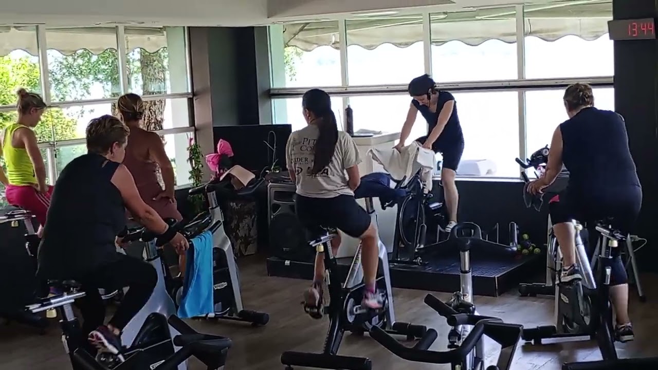 Corso spinning.... palestra lake fitness Lovere by Simon e Anna
