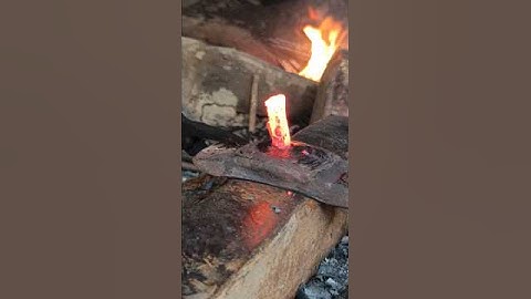 Old Rusty Iron Forged Into a Sharp Peraak Full Transformation #metalwork #foryou