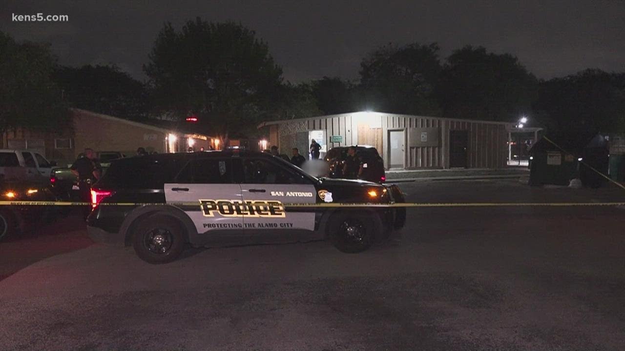 Two men found dead inside apartment complex laundry room - YouTube