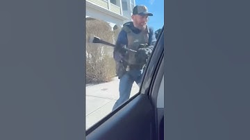 ICE agents were caught on video smashing a car window #viralvideo #shortsfeed #foryoupage #fyp #yt