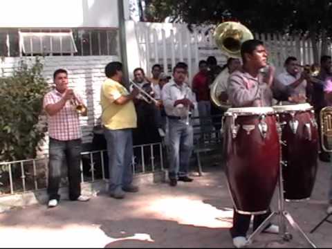 Banda Flor de San Juan La Conga Roca.wmv